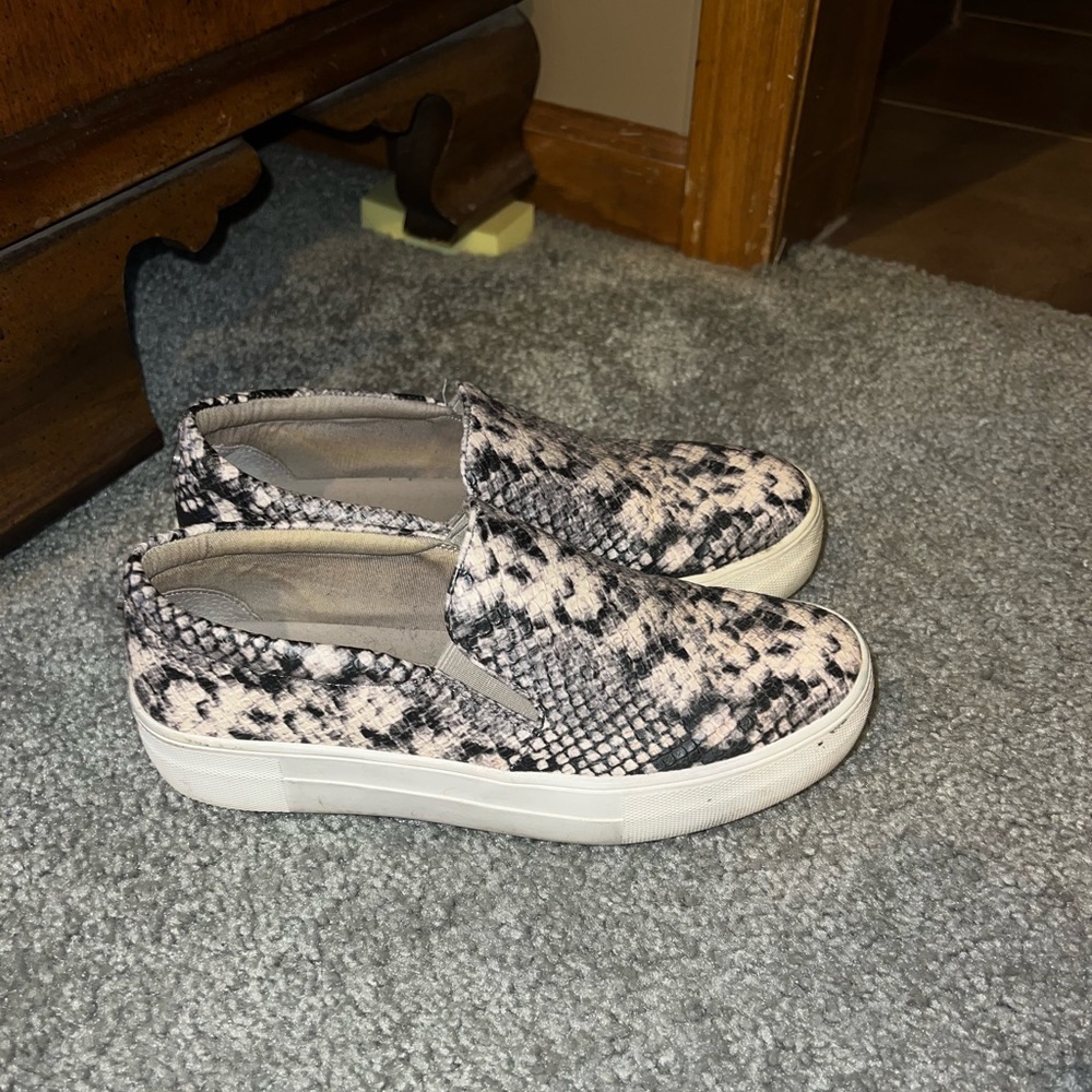 Steve Madden Gills Natural Snake Slip-On Sneakers